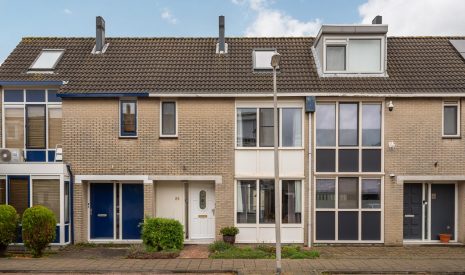 Te koop: Foto Woonhuis aan de Portugalstraat 31 in Alphen aan den Rijn