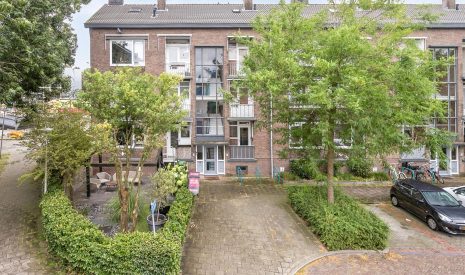 koop  Alphen aan den Rijn  Charlotte de Bourbonstraat 62 – Hoofdfoto