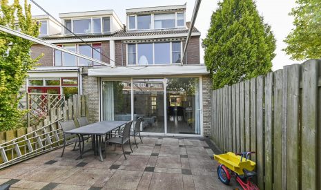 Te koop: Foto Woonhuis aan de Godfried Bomansstraat 1 in Leiderdorp