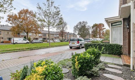 Te koop: Foto Woonhuis aan de Jan Pieterszoon Coenlaan 34 in Alphen aan den Rijn