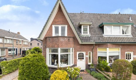 koop  Woerden  Burg. Schalijstraat 25 – Hoofdfoto