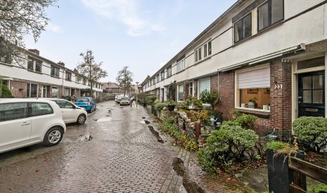 Te koop: Foto Woonhuis aan de Leliestraat 23 in Alphen aan den Rijn