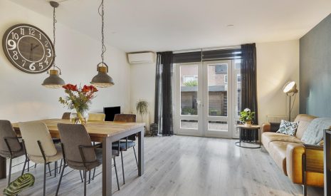 Te koop: Foto Woonhuis aan de Diepenbrockstraat 40 in Hazerswoude-Rijndijk