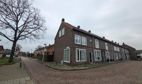 Te koop: Foto Woonhuis aan de Jan van Banningstraat 39 in Zoeterwoude