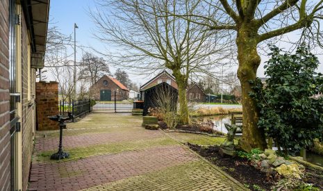 Te koop: Foto Woonhuis aan de Lange Meentweg 1 in Woerdense Verlaat