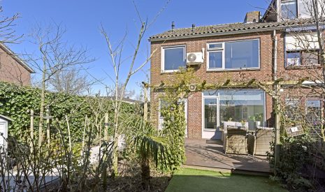 Te koop: Foto Woonhuis aan de P. van Schravendijkstraat 33 in Ter Aar