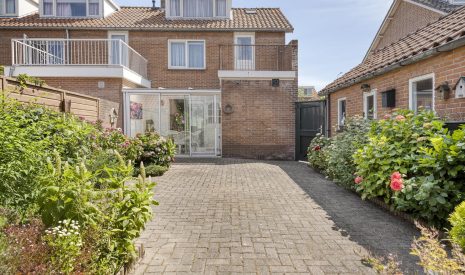 Te koop: Foto Woonhuis aan de Van Lennepstraat 5 in Alphen aan den Rijn