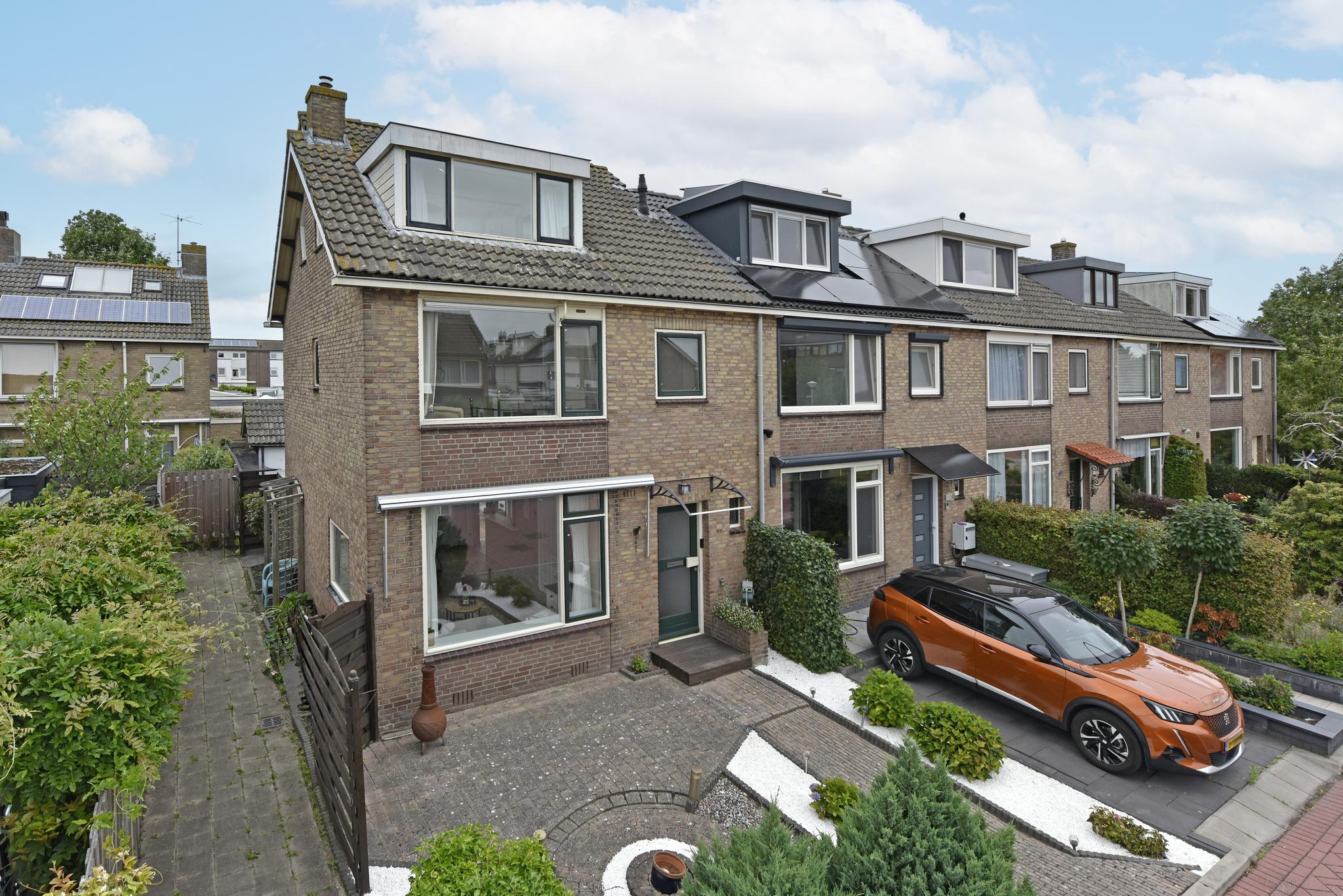 koop  Noorden  Fresiastraat 10 – Hoofdfoto