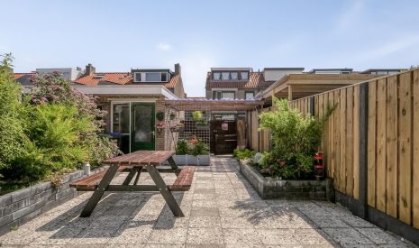 Te koop: Foto Woonhuis aan de Cederstraat 18 in Alphen aan den Rijn
